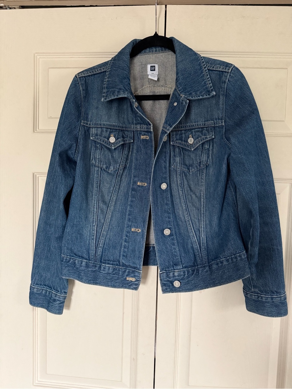 GAP Medium Blue Denim Jean Jacket